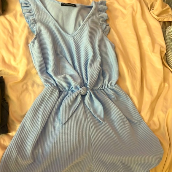 CAUTION TO THE WIND - Picture 4 of 4